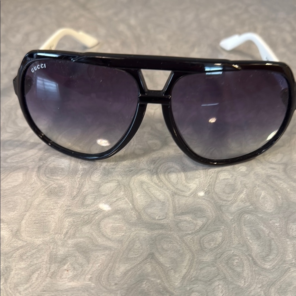 Gucci Black and Gray Aviator Sunglasses